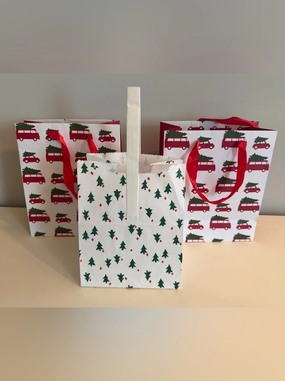Set of 18 Festive Christmas Gift Bags -Various Sizes